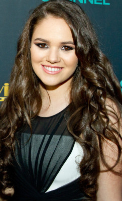Madison Pettis profile Photo