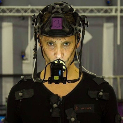 Neil Newbon profile Photo