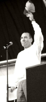 Pete Postlethwaite profile Photo