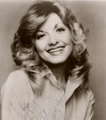Stella Parton profile Photo