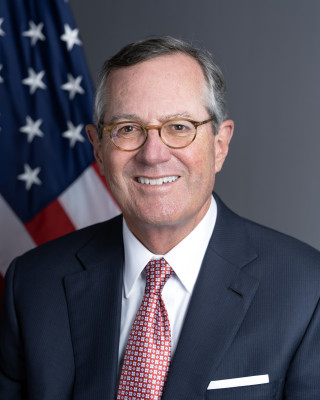 Warren Stephens profile Photo