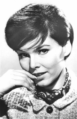Yvonne Craig profile Photo