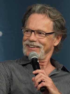 Bruce Greenwood profile Photo