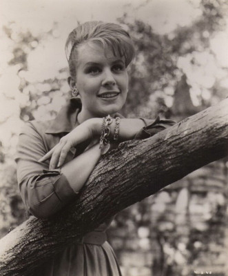 Christina Crawford profile Photo