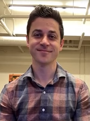 David Henrie profile Photo