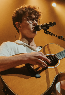David Kushner (singer-songwriter) profile Photo
