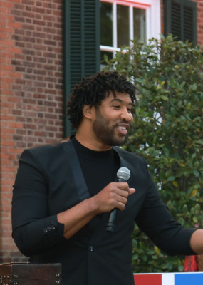Eugene Daniels profile Photo