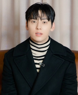 Hwang Min-hyun profile Photo