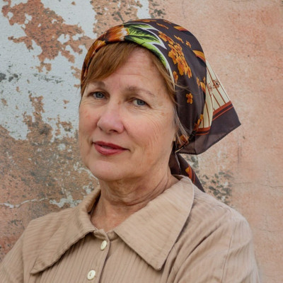 Iris DeMent profile Photo