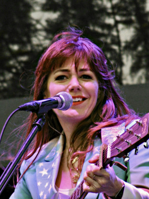 Jenny Lewis profile Photo