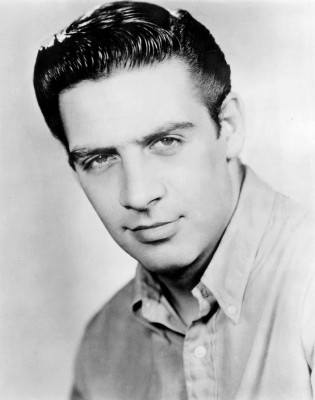 Jerry Orbach profile Photo