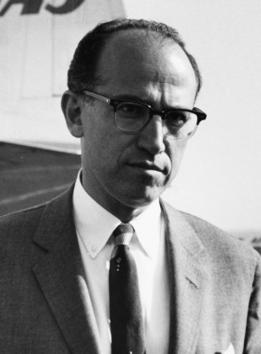 Jonas Salk profile Photo