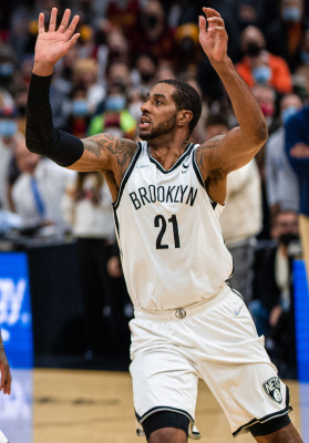 LaMarcus Aldridge profile Photo