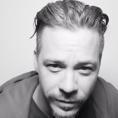 Michael Raymond-James profile Photo