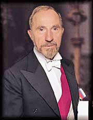 Nigel Hawthorne profile Photo