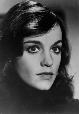 Pamela Sue Martin profile Photo