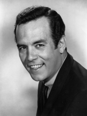 Pernell Roberts profile Photo