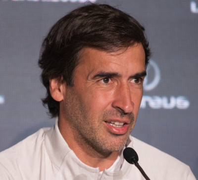 Raúl (footballer) profile Photo