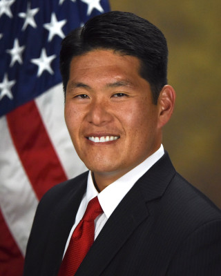 Robert Hur profile Photo