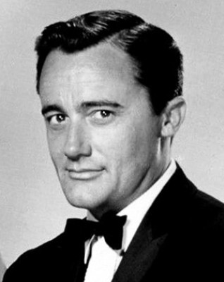 Robert Vaughn profile Photo
