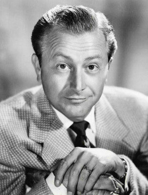 Robert Young (actor) profile Photo