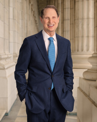 Ron Wyden profile Photo