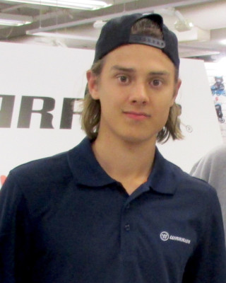 Sebastian Aho (ice hockey, born 1997) profile Photo