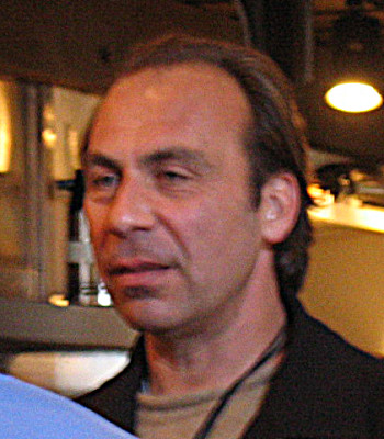 Taylor Negron profile Photo