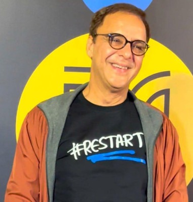 Vidhu Vinod Chopra profile Photo
