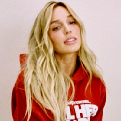 Alexandra Cooper profile Photo