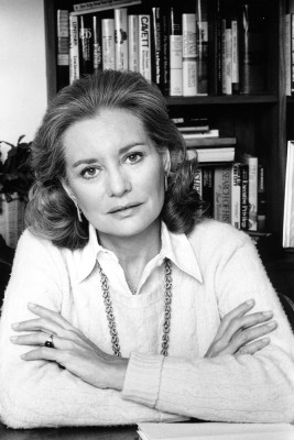 Barbara Walters profile Photo