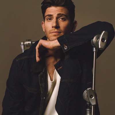 Bryan Greenberg profile Photo