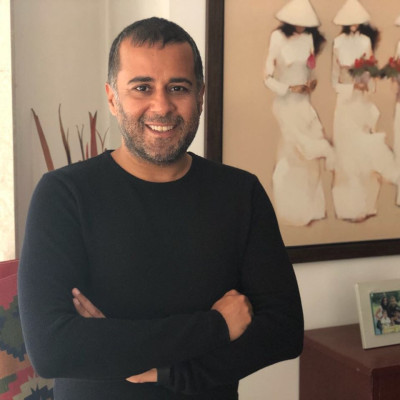 Chetan Bhagat profile Photo