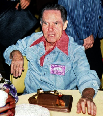 Daws Butler profile Photo