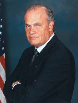 Fred Thompson profile Photo
