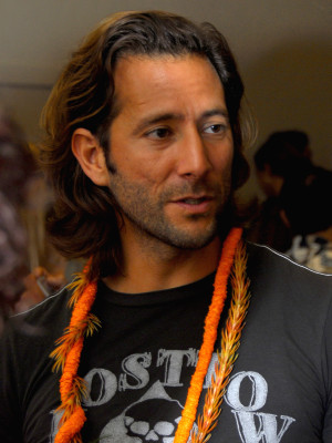 Henry Ian Cusick profile Photo