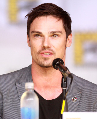 Jay Ryan (actor) profile Photo