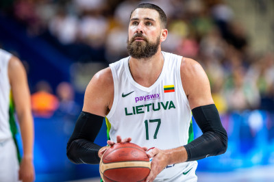 Jonas Valančiūnas profile Photo
