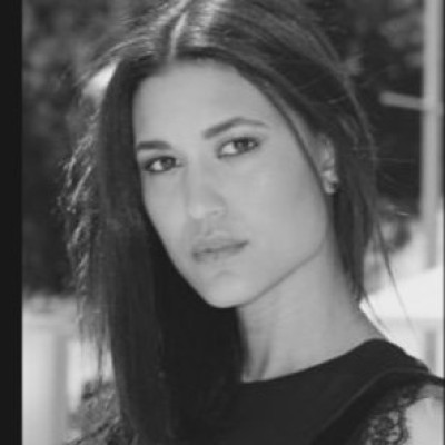 Julia Jones profile Photo