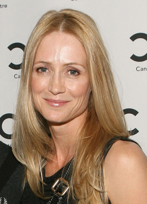 Kelly Rowan profile Photo