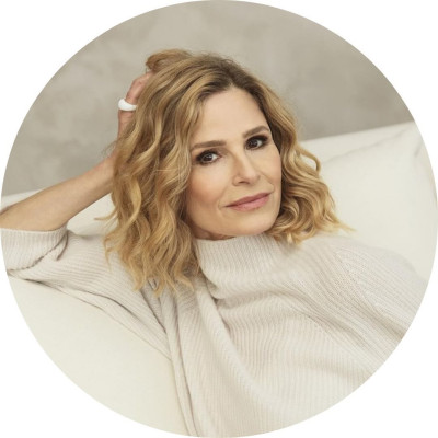 Kyra Sedgwick profile Photo
