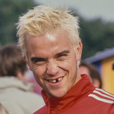 Robbie Williams profile Photo