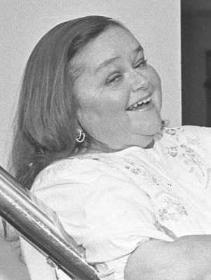 Zelda Rubinstein profile Photo