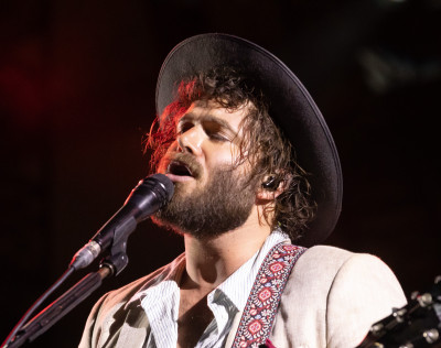 Angus Stone profile Photo