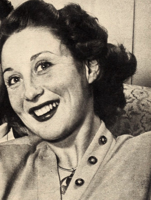 Betty Garrett profile Photo