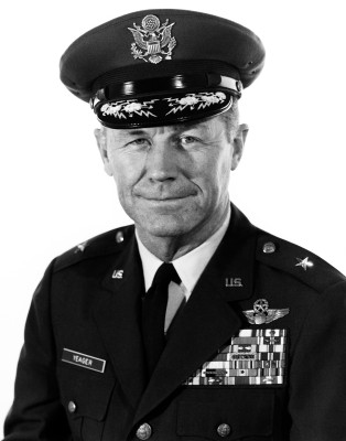 Chuck Yeager profile Photo