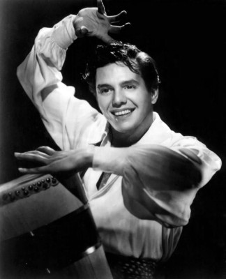 Desi Arnaz profile Photo