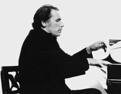 Glenn Gould profile Photo