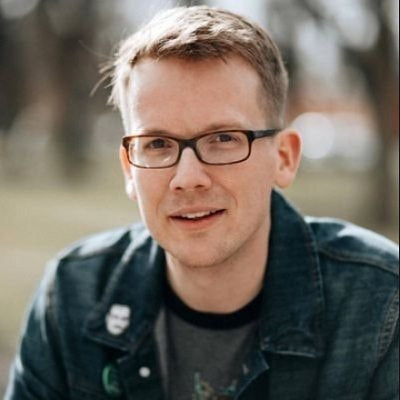 Hank Green profile Photo