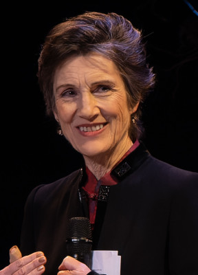 Harriet Walter profile Photo